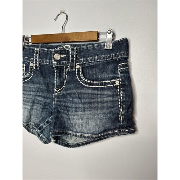 Maurices Premium Denim Shorts Womens 7/8 Bling Flap Pockets Dark Wash Stitching - Picture 6 of 10